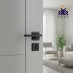 مقبض باب ROXY – تصميم هندسي بسيط باللون الأسود المطفأ