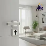 مقبض باب سيلفر بتصميم مستطيل بلمسة كروم