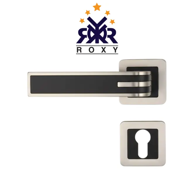 مقبض باب ROXY الفاخرة – تصميم عصري باللون الأسود والإطار المعدني الفضي اللامع