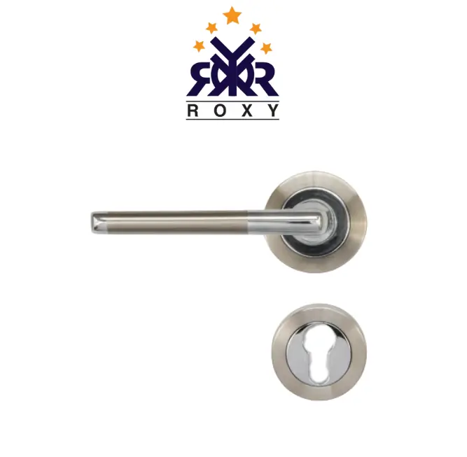 مقبض باب بلون فضي بتصميم معدني مزدوج وجودة عالية بسعر منافس