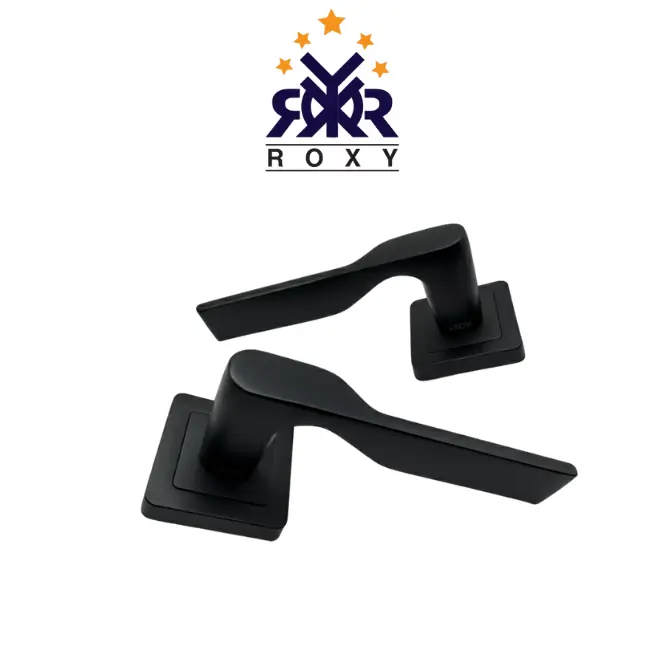 مقبض باب بلون أسود مطفي بتصميم منحني أنيق وجودة عالية